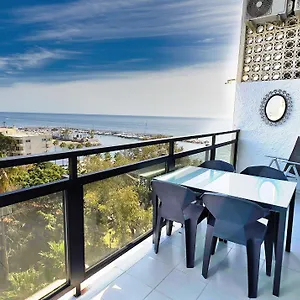 Skol 727 Lovely 2 Bedroom Duplex In Center Apartment